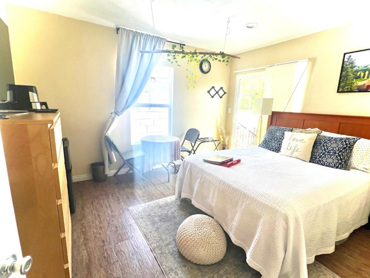 Sweet Tuscan Dreams-private Entrance & Bathroom With Patio Séjour chez l'habitant *